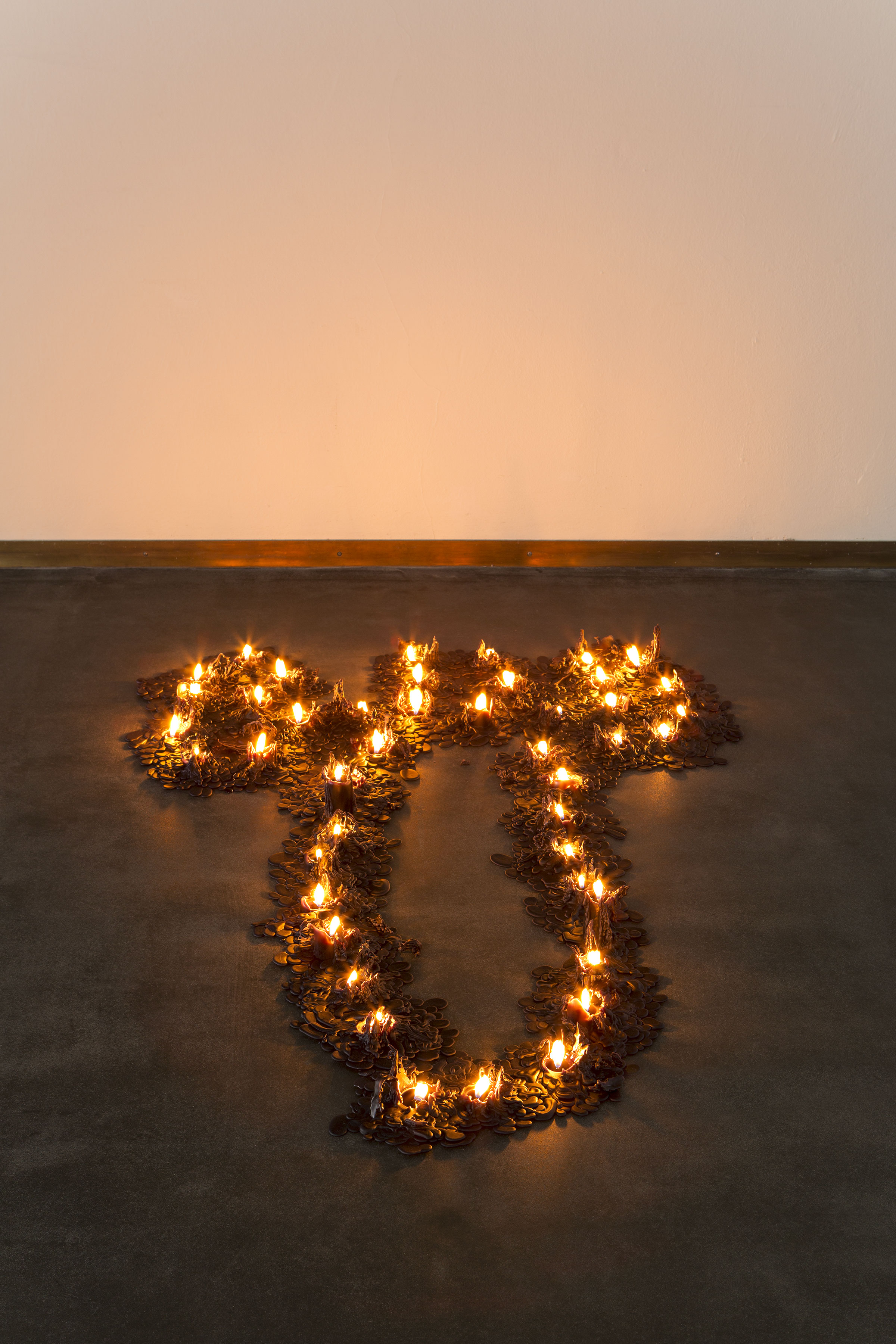 Ana Mendieta, u00d1au00f1igo Burial, 1976